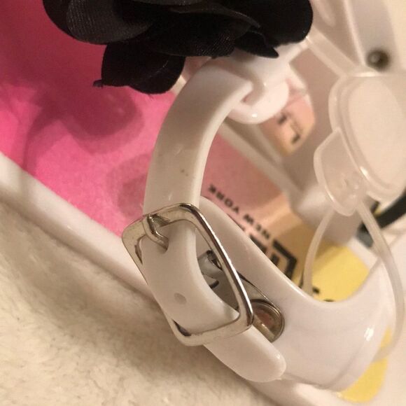 NWT Lilly of New York Floral Sandals - Size 9 - Picture 5 of 7